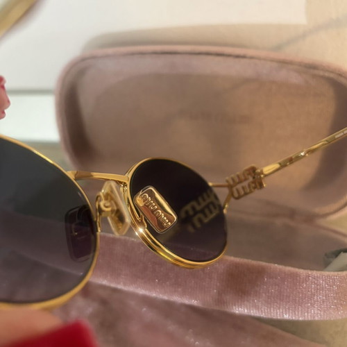 Miu Miu SMU52Y sunglasses like new, multicolor metal frame