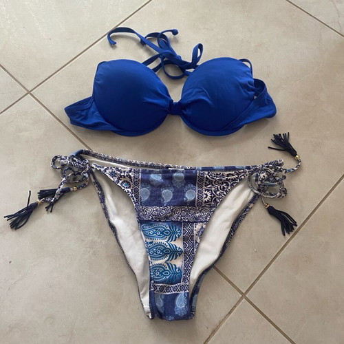 Swimsuit like new, size M, blue