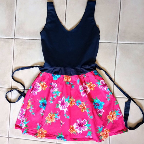 Floral dress size S like new, blue multicolor