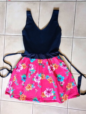 Floral φόρεμα size S σαν καινούργιο, μπλε πολύχρωμο
