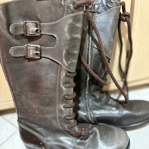 Leather boots new, size 34, brown