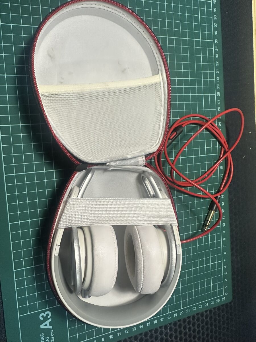 Beats Mixr DJ Professional Wired… - € 70,00 - Vendora.cy