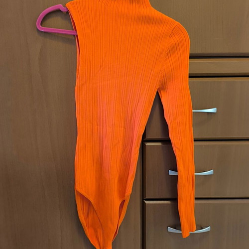 H&M orange bodysuit medium new without tag