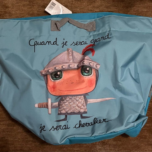 Label Tour toy storage bag new condition