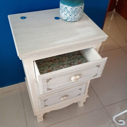 Vintage nightstands In Art used, set of 2