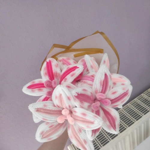 Bouquet handmade with lilies, new