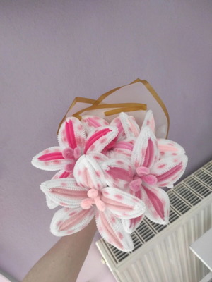 Bouquet handmade with lilies, new