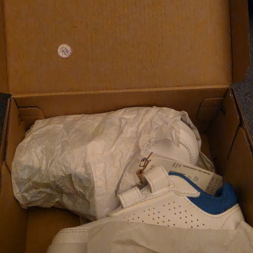 Adidas no21 baby shoes, new, size 12 cm insole