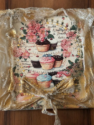 Handmade cupcake frame 40x40 cm like new