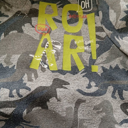 Body Talk sweatshirt and pants set for 12-18 months baby like new