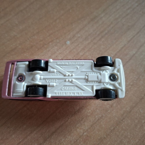Hot Wheels car like new