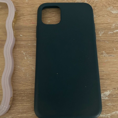 IPhone 11 cases like new