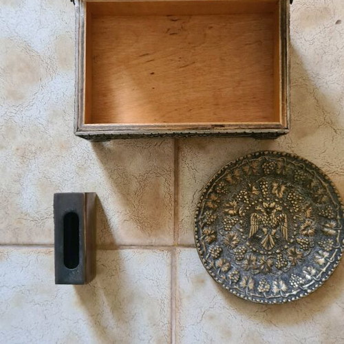 Bronze set in like new condition