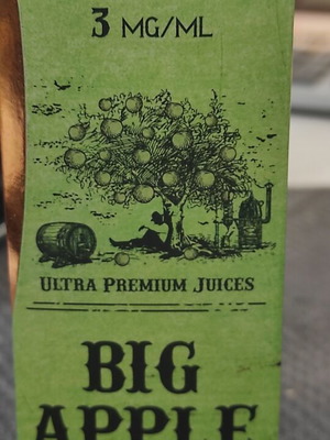Moonshiners Big Apple υγρό αναπλήρωσης με μήλο, βανίλια και αμύγδαλο, 3 mg/ml