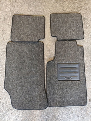 Πατάκια Ford S-Max 2006–2010 σετ 4 τεμαχίων, σαν καινούργια, 7θέσιο