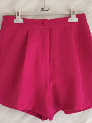 Shein high-waisted fuchsia shorts size Small like new