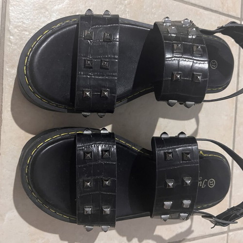 Black sandals size 37, like new, comfortable fit