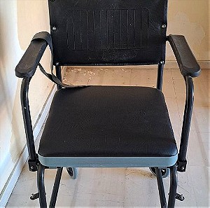 Τροχήλατη καρέκλα (για αντιμετώπιση κινητικών προβλημάτων)