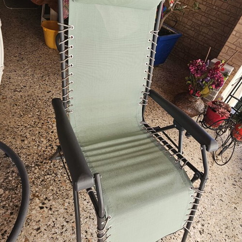 Folding Reclining Chair like new