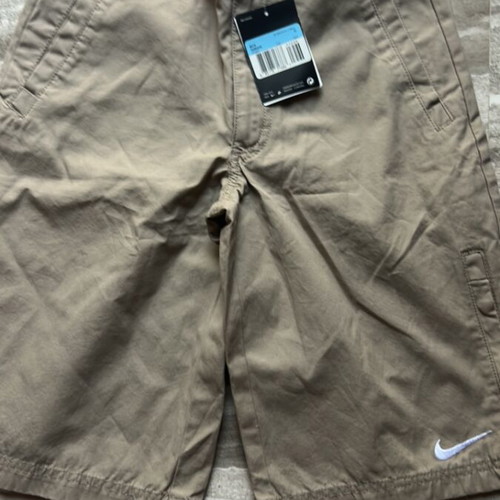 Nike boys' bermuda shorts new, size M, beige, age 10-12