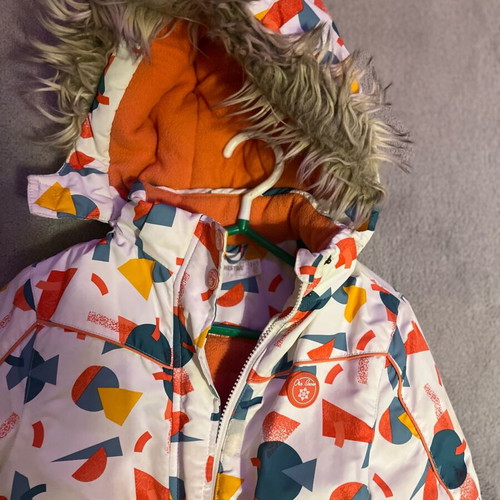 Ski jacket for girls 5-6 years like new
