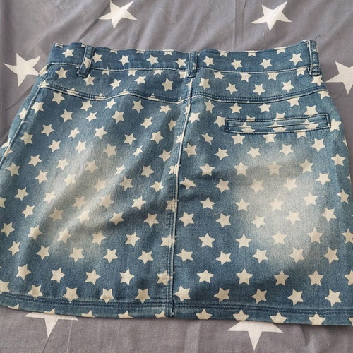 Orchestra skirt for 12-year-old girl blue like new