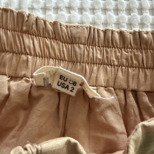 Zini Boutique shorts like new, Riviera collection, beige multicolor, size S