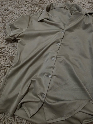 Vintage green shirt like new