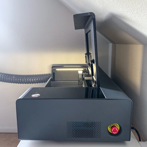 XTOOL P2S 55W CO2 επιτραπέζιος λέιζερ κόφτης μεταχειρισμένος με σετ πυρασφάλειας και Honeycomb Panel