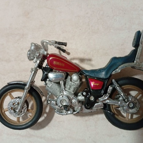 Maisto Yamaha Virago XV1000 motorcycle model used, 1:18 scale