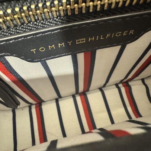 Tommy Hilfiger navy blue crossbody bag
