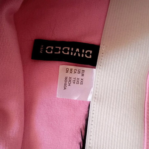 H&M pink skirt like new, worn twice