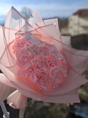 Handmade flower bouquet like new