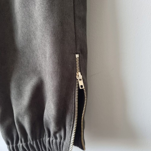 Zara jogger pants with ankle zipper, grey green