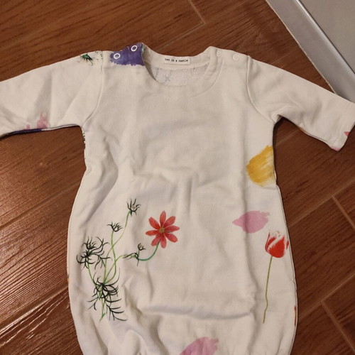 Two in a castle baby sleepsuit sack new, white with flowers