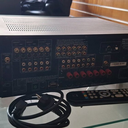 Nad T737 receiver amplifier like new with gold-plated outputs