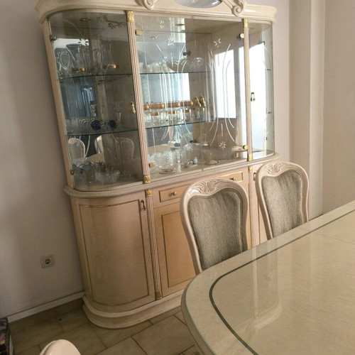Dining set with buffet and 6 chairs like new, Italian style