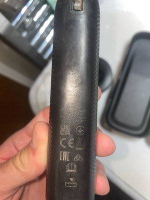 Philips OneBlade Pro QP6652/A μεταχειρισμένο ξυριστικό με οθόνη και εξαρτήματα