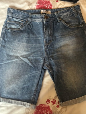 Pull & Bear βερμούδα μπλε σαν καινούργια, μέγεθος 44