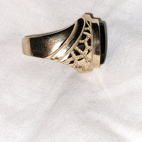 Men's gold ring new with horseshoe and horse design natural onyx 14k