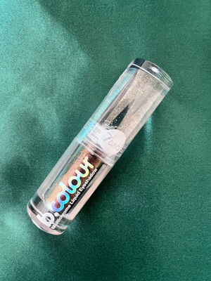 Liquid eyeshadow b.colour 7 days στην απόχρωση 03 gold blood καινούργιο