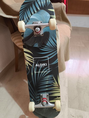 Aloiki skateboard used, barely used