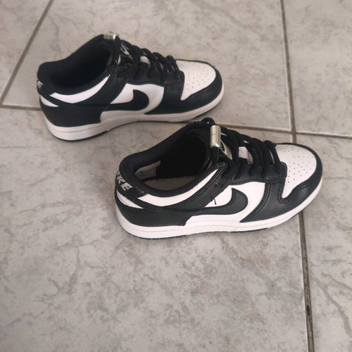 Nike Dunk Low kids shoes like new, size 27.5, black and white