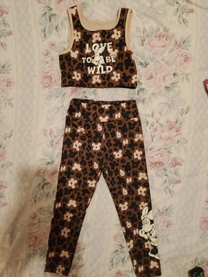 Zara athletic set with leggings and crop top for girls, like new, size 6-7 years