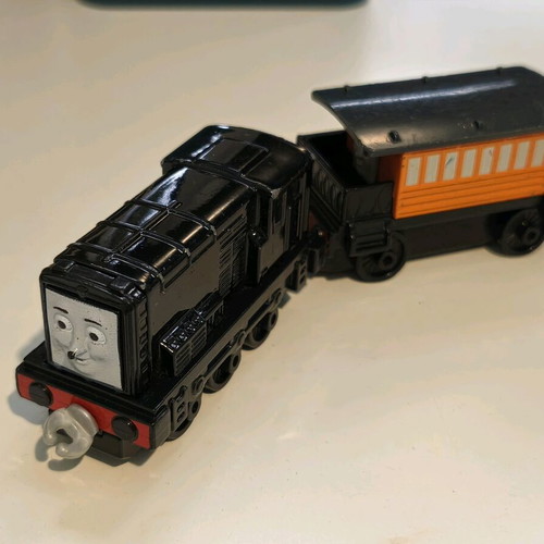 Thomas & Friends Adventures collectible trains like new, set of 3