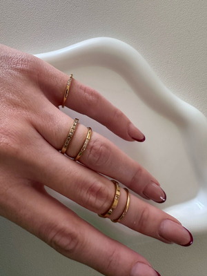 Комплект от 5 златно покрити пръстени 18k, номер 6, нови