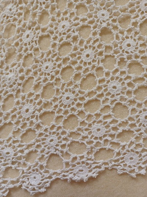 Handmade lace in rhombus shape used