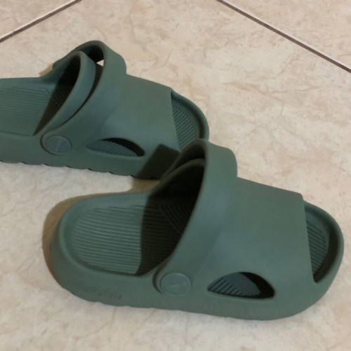 Liewood kids slippers like new, size 25