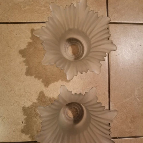 Glass for wall lights 2 pieces in excellent condition