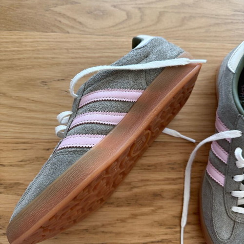Gazelle Indoor Shoes Adidas σαν καινούργιο, πράσινα, 38.5